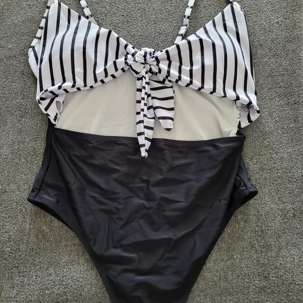 Shein black and white cutout one piece swimsuit NWOT